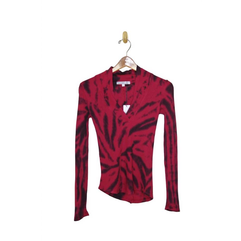 NEW RED HAUTE women's double v top in rogue red